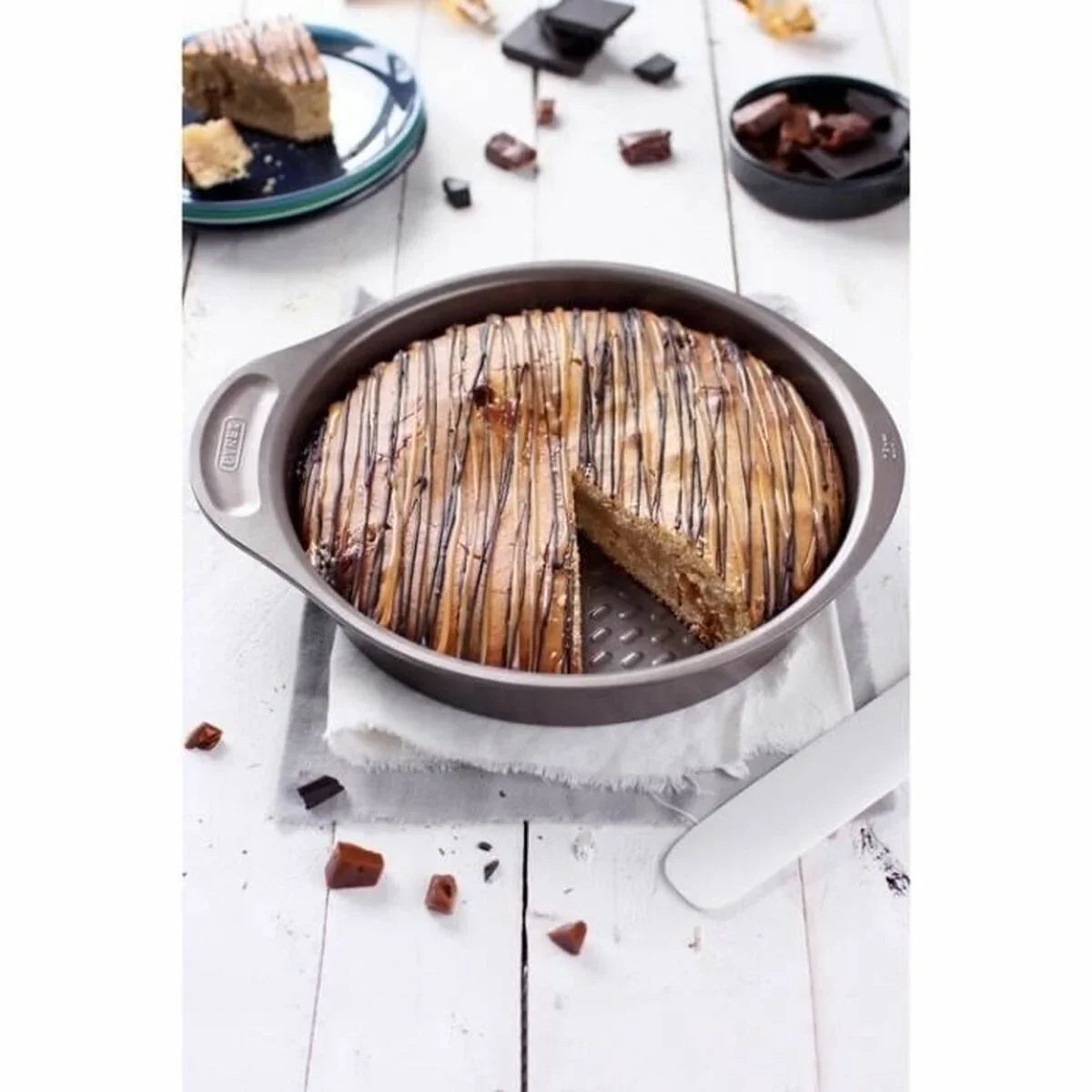 V5H6084C3821D5B9F67187D44065EC0A3C7R5768916P7