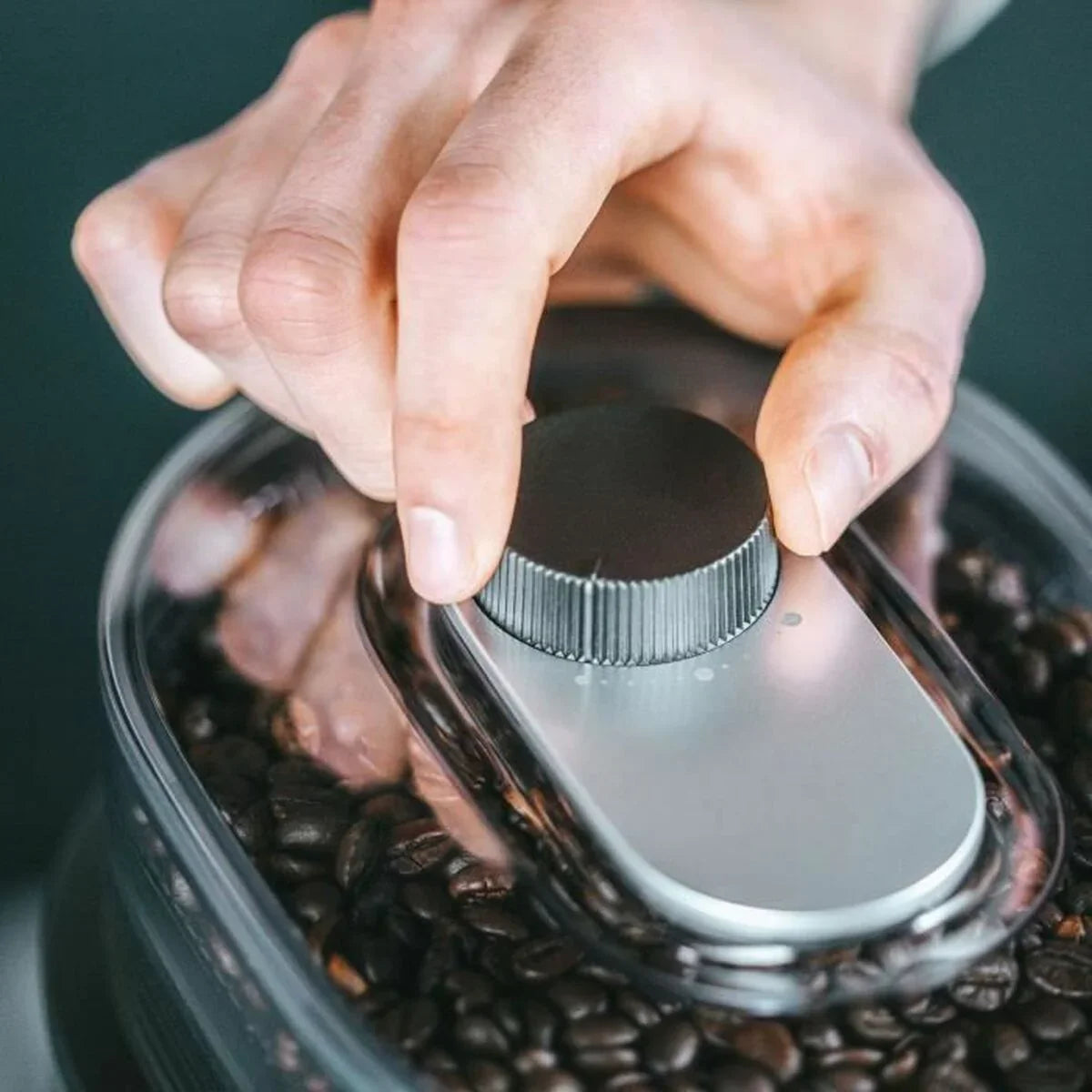 V9H98C936205C56778761DED50C85572A4AR6653557P6